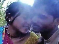Northindia Girl Show Off Outdoor And Bust Girl Touch
